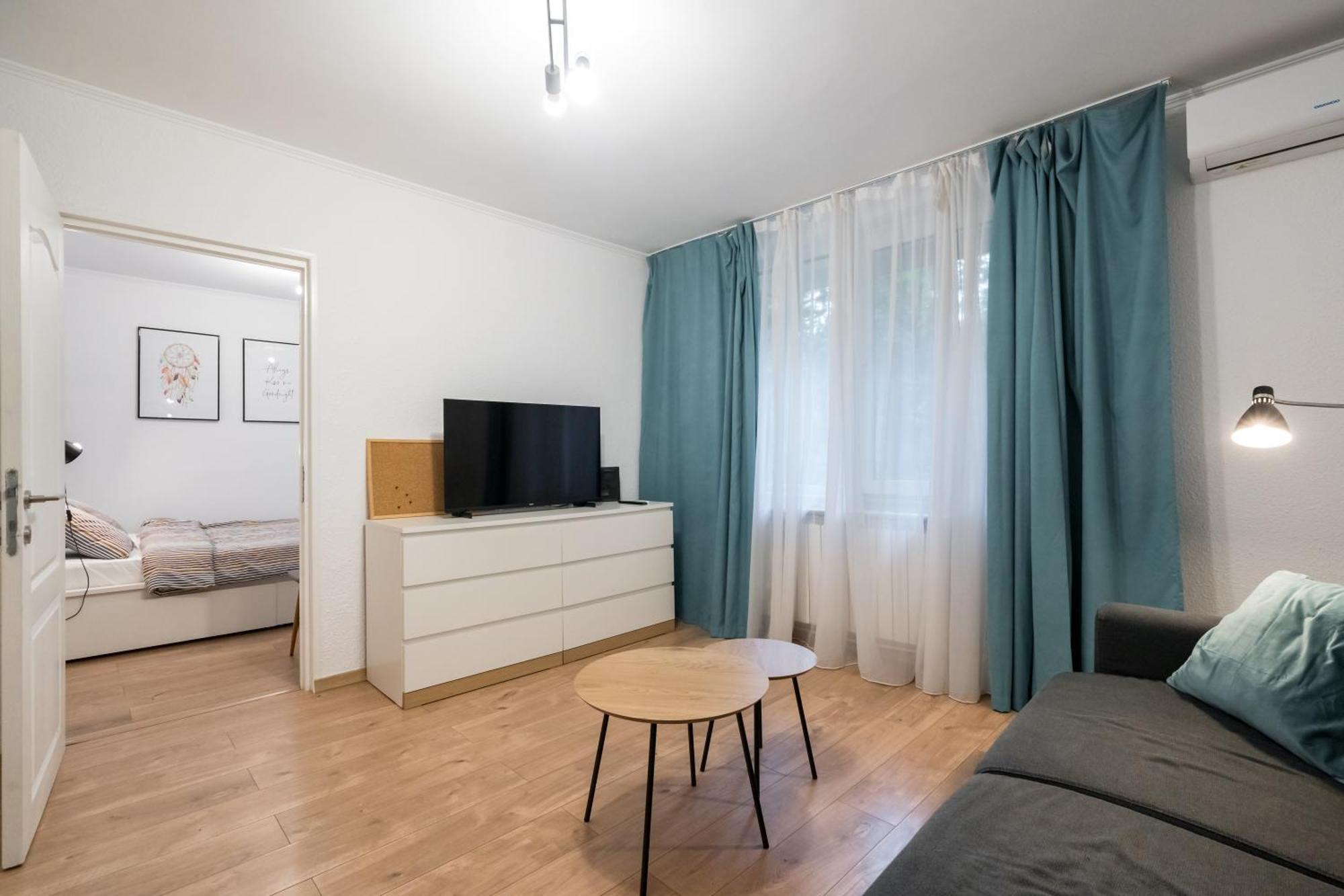 Ultracentral Cozy Apartment Bukarest Exterior foto
